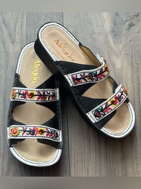Alegria Clara Black Slide Sandals with Multicolor Floral Embroidery Size 37